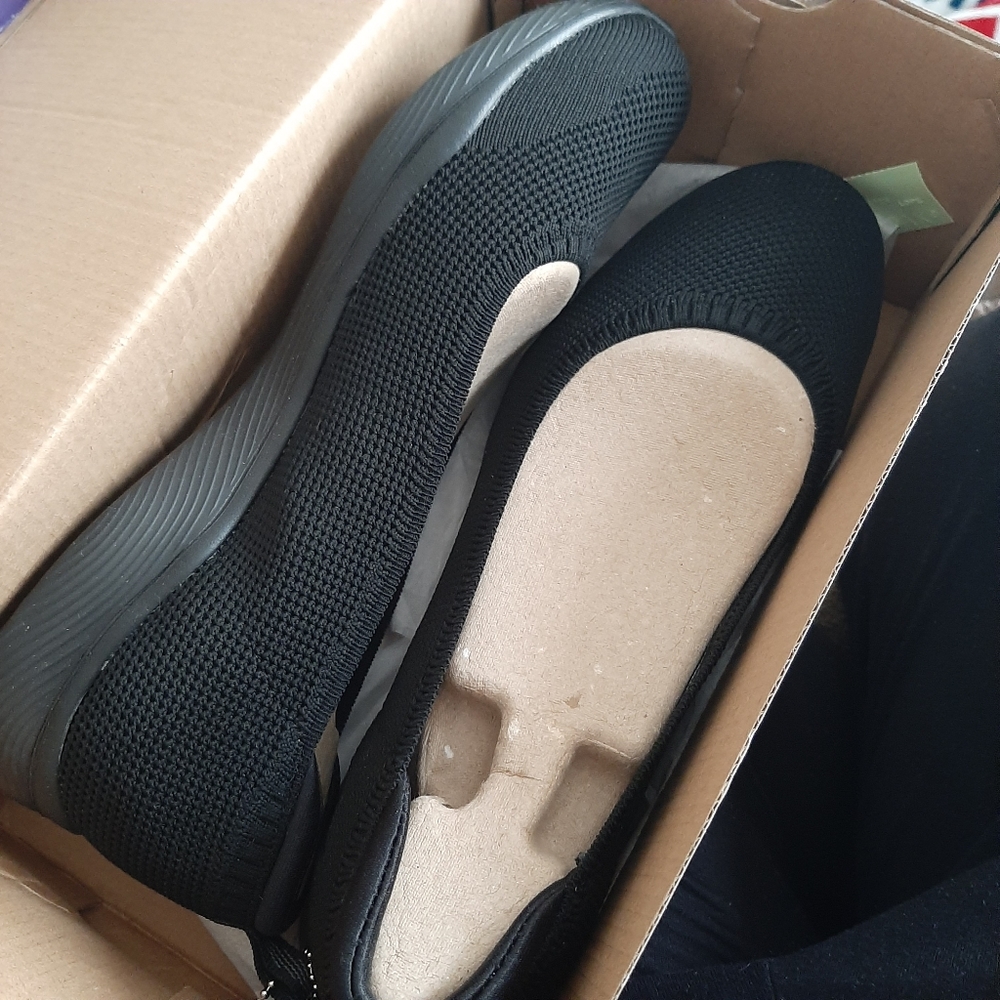 Skechers